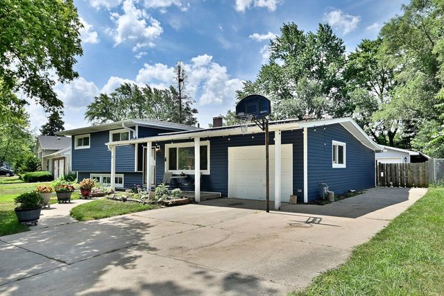 33 Seneca Drive, Montgomery, IL 60538