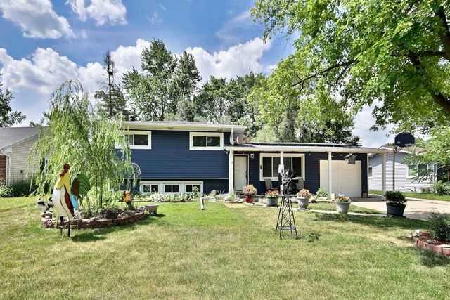 33 Seneca Drive, Montgomery, IL 60538
