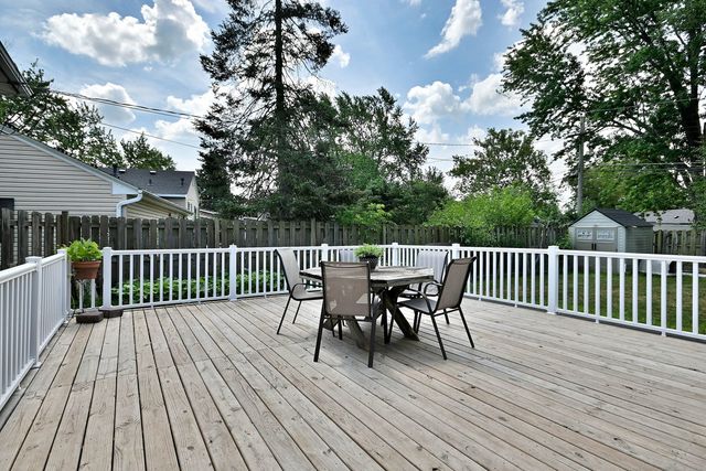 33 Seneca Drive, Montgomery, IL 60538