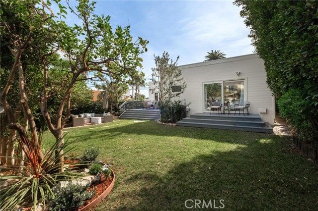 1659 3rd Street, Manhattan Beach, CA 90266