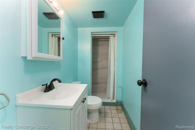 223 S Summit Street, Webberville, MI 48892