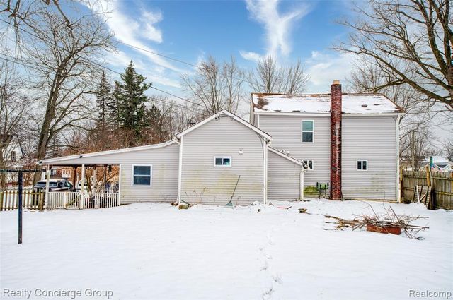 223 S Summit Street, Webberville, MI 48892