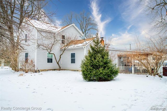 223 S Summit Street, Webberville, MI 48892