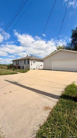 1329 Neubert Avenue, Flint, MI 48507