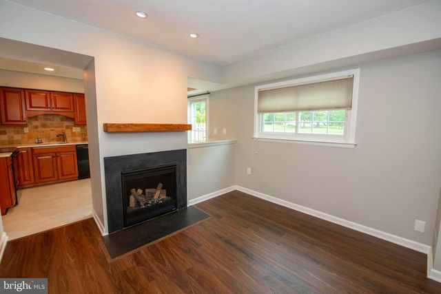 806 STONY CREEK CT, Lansdale, PA 19446