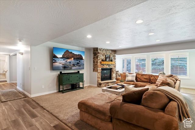 6879 BLACK POWDER RD, Mountain Green, UT 84050