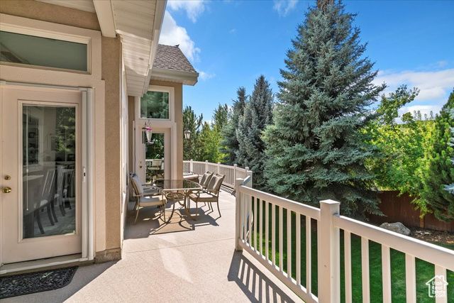 6879 BLACK POWDER RD, Mountain Green, UT 84050