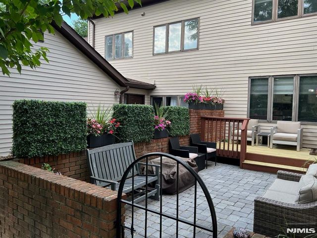 89 Fisher Road, Mahwah, NJ 07430