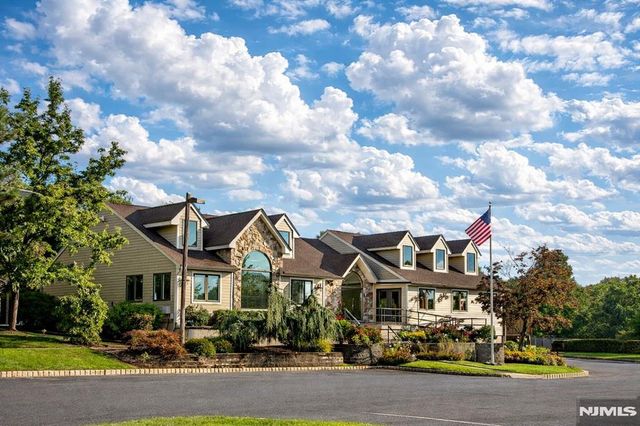 89 Fisher Road, Mahwah, NJ 07430