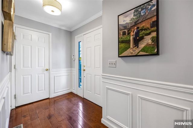 89 Fisher Road, Mahwah, NJ 07430