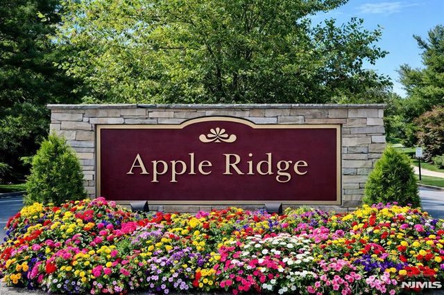 89 Fisher Road, Mahwah, NJ 07430