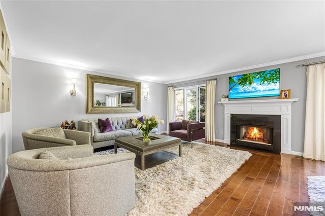 89 Fisher Road, Mahwah, NJ 07430