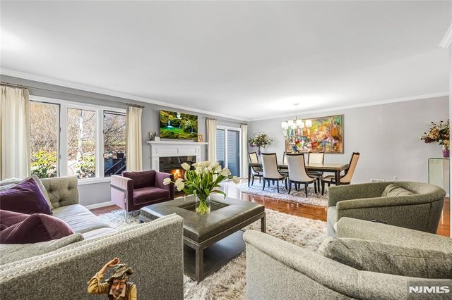 89 Fisher Road, Mahwah, NJ 07430