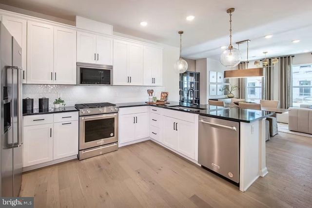 512 READING CT, Princeton Junction, NJ 08550