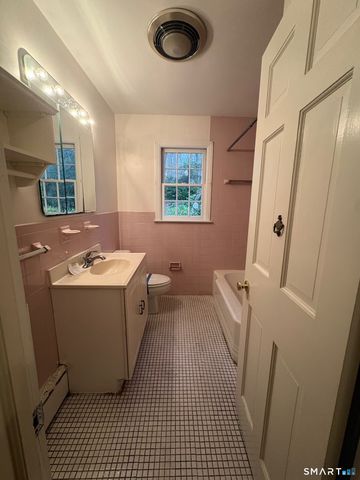 74 Raymond Lane, Wilton, CT 06897