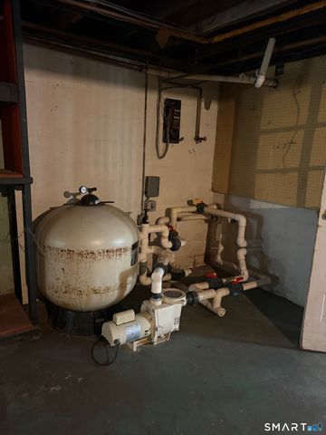 74 Raymond Lane, Wilton, CT 06897