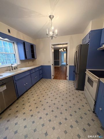 74 Raymond Lane, Wilton, CT 06897