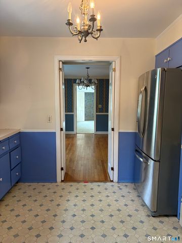 74 Raymond Lane, Wilton, CT 06897