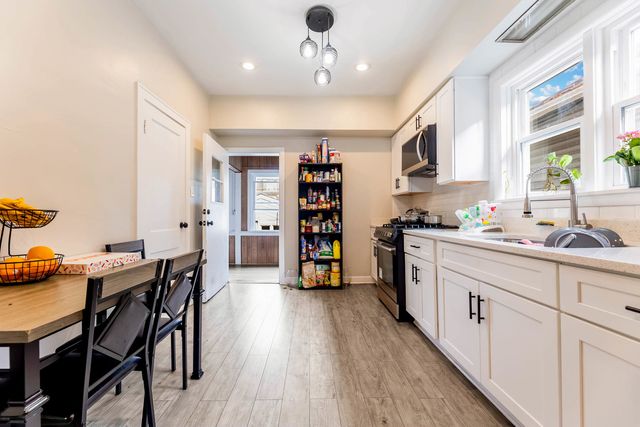 6207 S California Avenue, Chicago, IL 60629