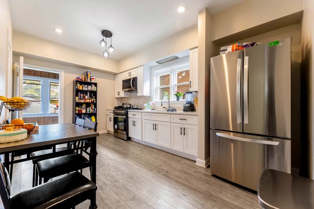 6207 S California Avenue, Chicago, IL 60629