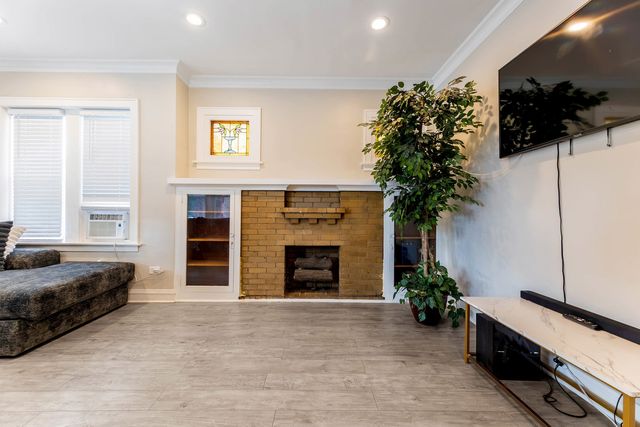 6207 S California Avenue, Chicago, IL 60629