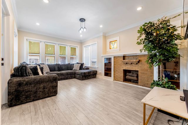 6207 S California Avenue, Chicago, IL 60629