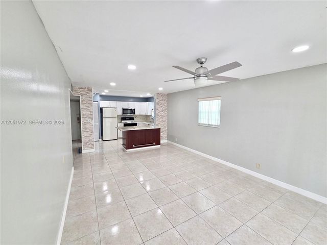 4159 NW 90th Ave 201, Coral Springs, FL 33065