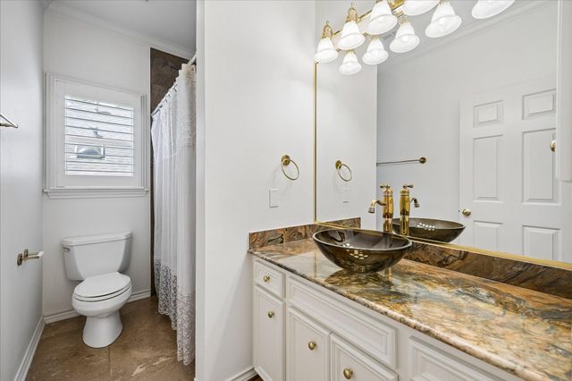 231 Sugarberry Circle, Houston, TX 77024