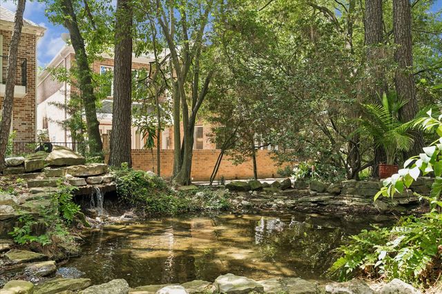 231 Sugarberry Circle, Houston, TX 77024