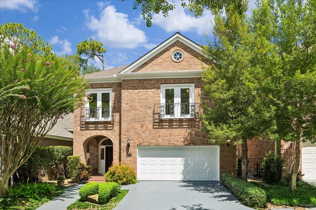 231 Sugarberry Circle, Houston, TX 77024