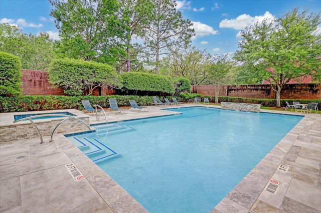 231 Sugarberry Circle, Houston, TX 77024