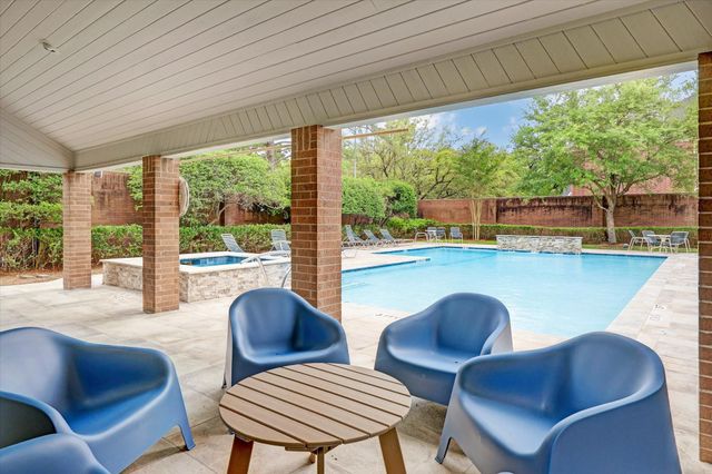 231 Sugarberry Circle, Houston, TX 77024