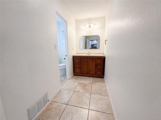 829 E 4TH STREET, Englewood, FL 34223