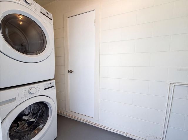 829 E 4TH STREET, Englewood, FL 34223