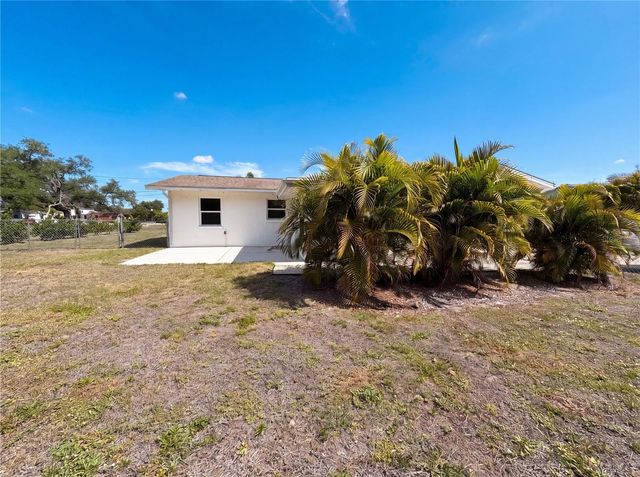 829 E 4TH STREET, Englewood, FL 34223