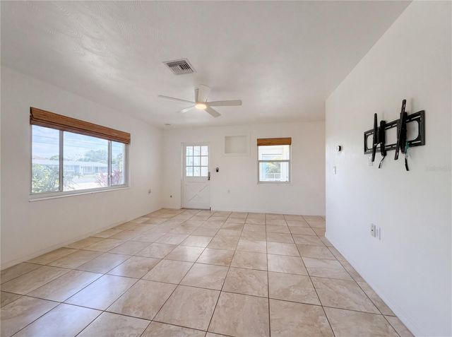 829 E 4TH STREET, Englewood, FL 34223