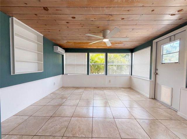 829 E 4TH STREET, Englewood, FL 34223