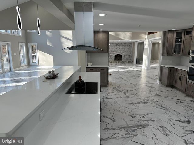 17401 CENTRAL AVE, Upper Marlboro, MD 20774