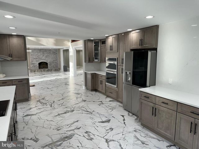 17401 CENTRAL AVE, Upper Marlboro, MD 20774