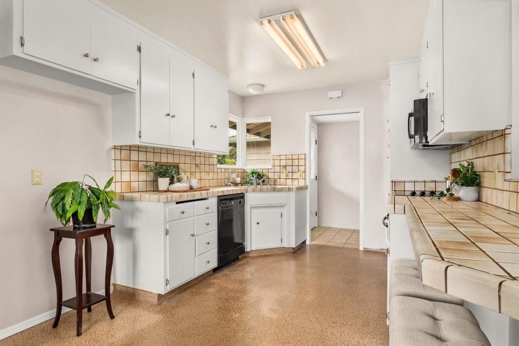 Image 14 of property listing at 411 Baltusrol Drive, Aptos, CA 95003