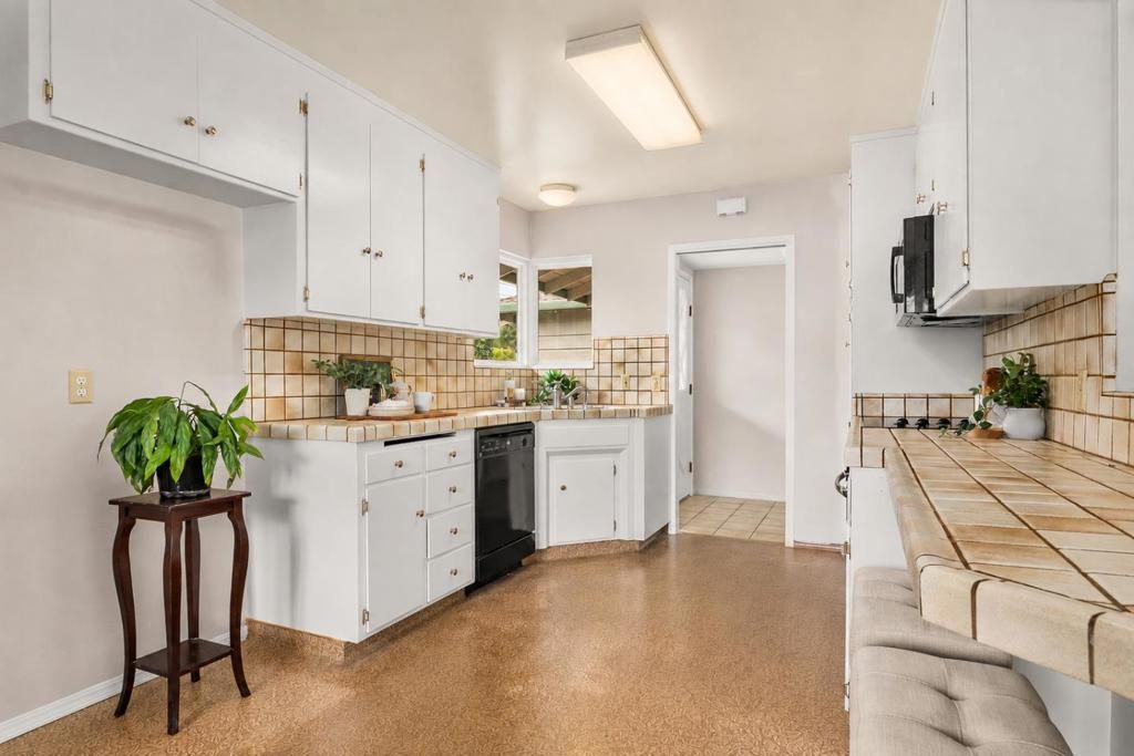 Image 20 of property listing at 411 Baltusrol Drive, Aptos, CA 95003