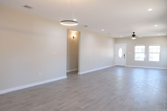 178 SHADOW VALLEY DR, San Antonio, TX 78227