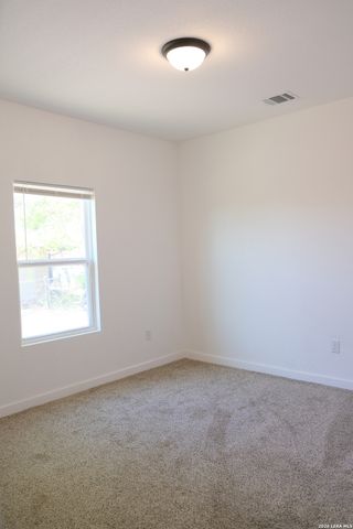 178 SHADOW VALLEY DR, San Antonio, TX 78227