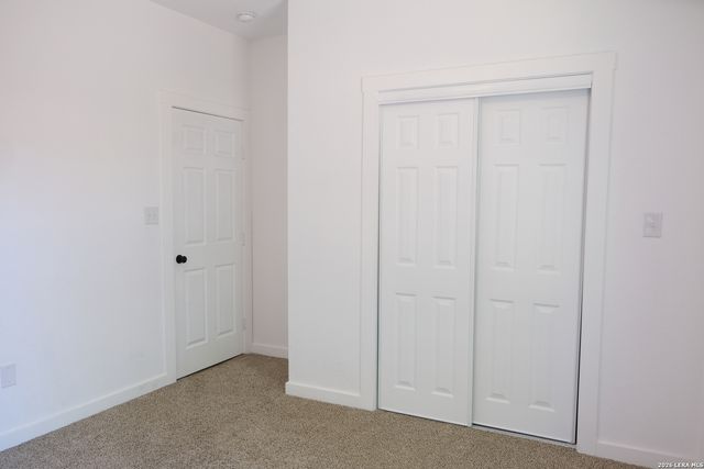 178 SHADOW VALLEY DR, San Antonio, TX 78227