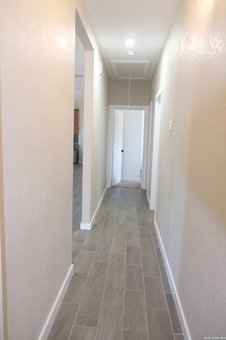178 SHADOW VALLEY DR, San Antonio, TX 78227