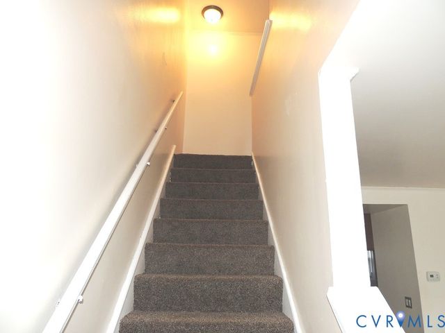 9 Jarratt Ct, Petersburg, VA 23803