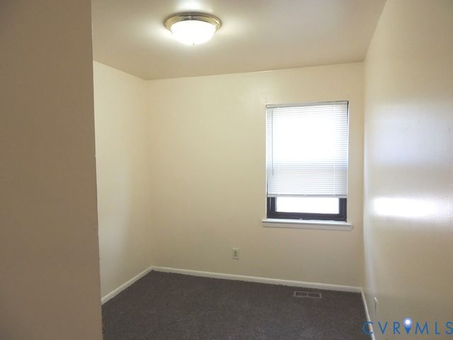 9 Jarratt Ct, Petersburg, VA 23803