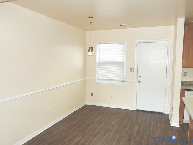 9 Jarratt Ct, Petersburg, VA 23803