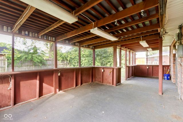 6709 Jackson Street, Anderson, IN 46013