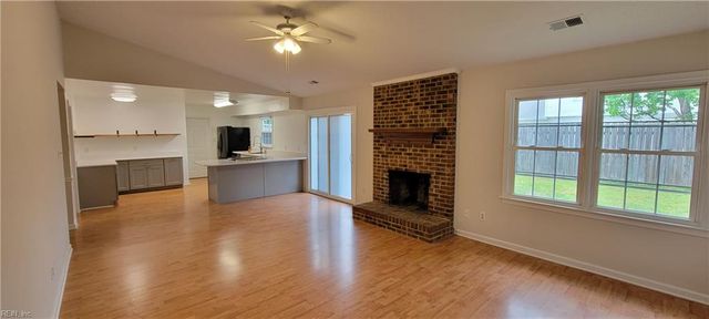 1900 Grey Dove CT, Virginia Beach, VA 23456